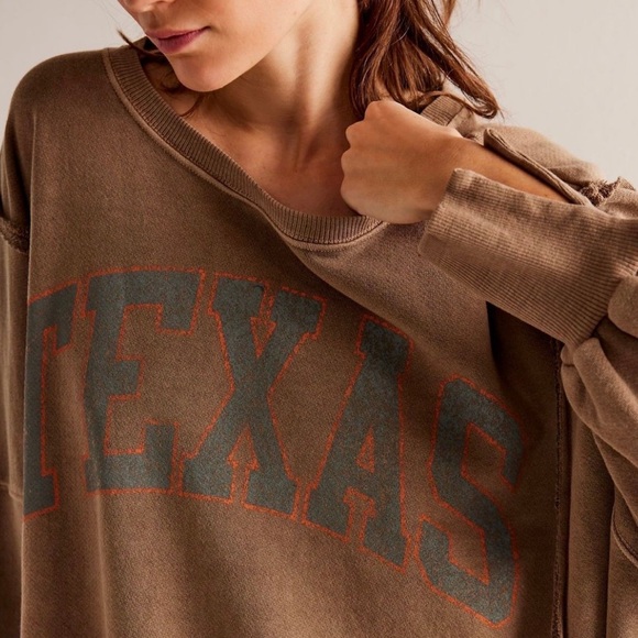 We The Free Tops - We The Free Graphic Camden Texas Pullover